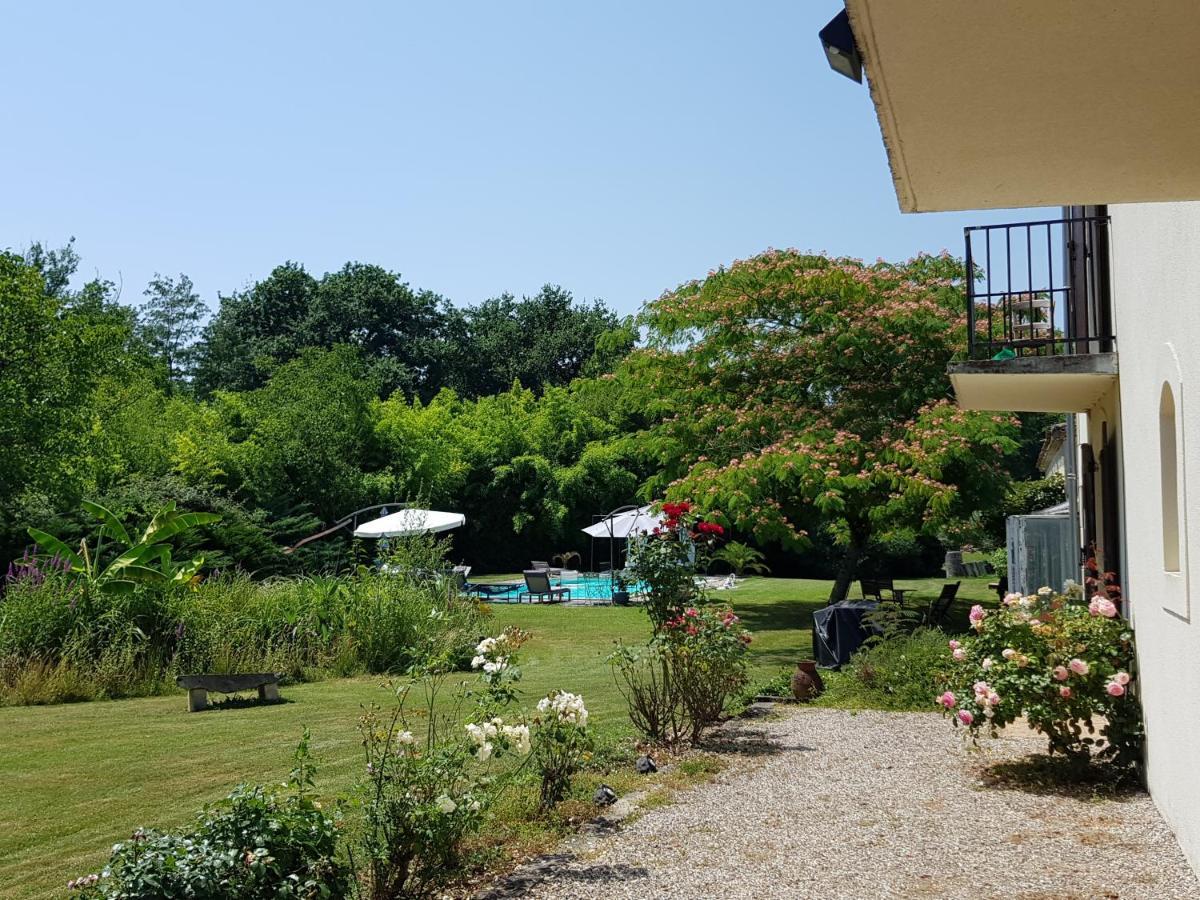 Domaine De Baise Bed and Breakfast Feugarolles Eksteriør billede