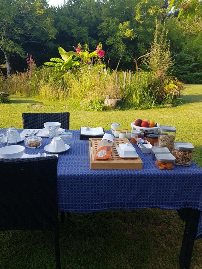 Domaine De Baise Bed and Breakfast Feugarolles Eksteriør billede